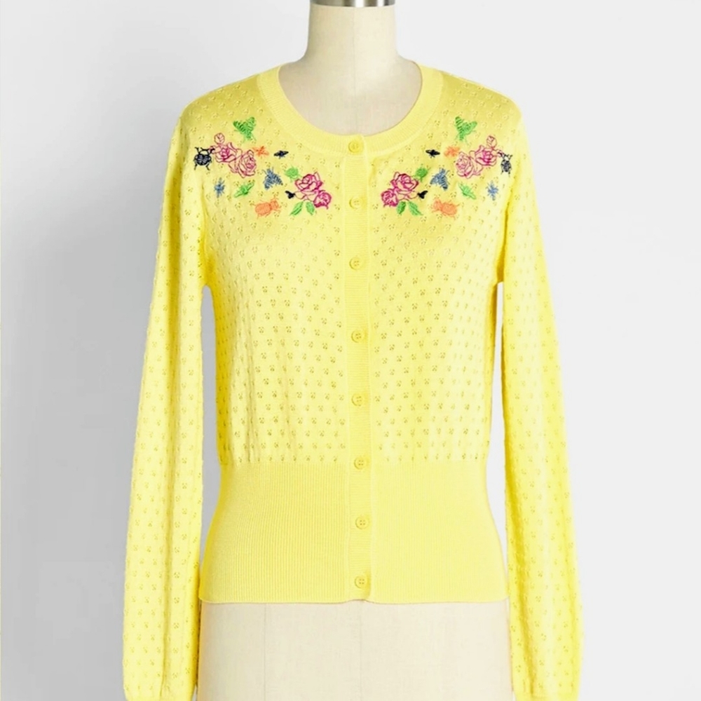 NWT Modcloth Bug Sweater